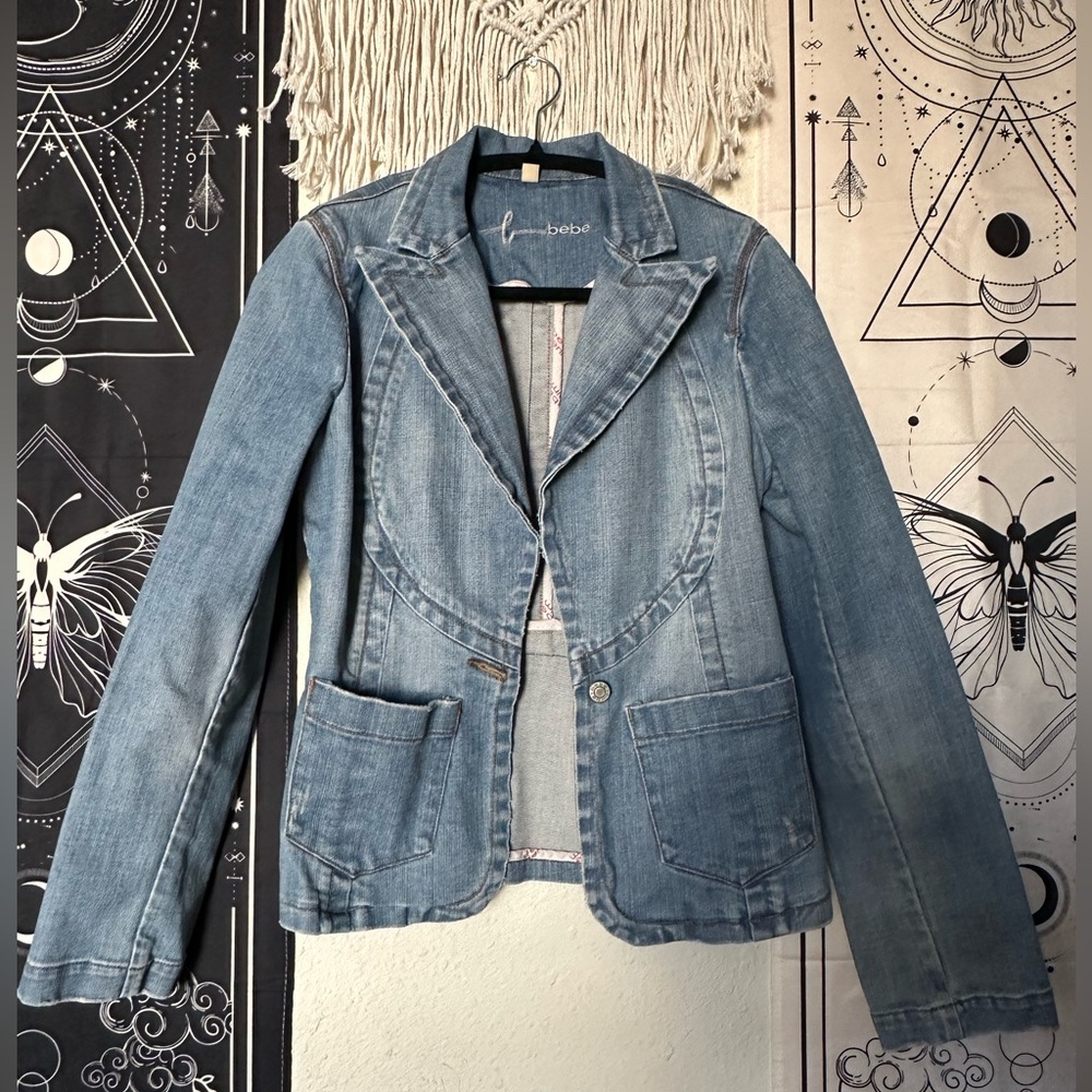 Bebe long sleeve jean jacket blazer style two pockets and one button